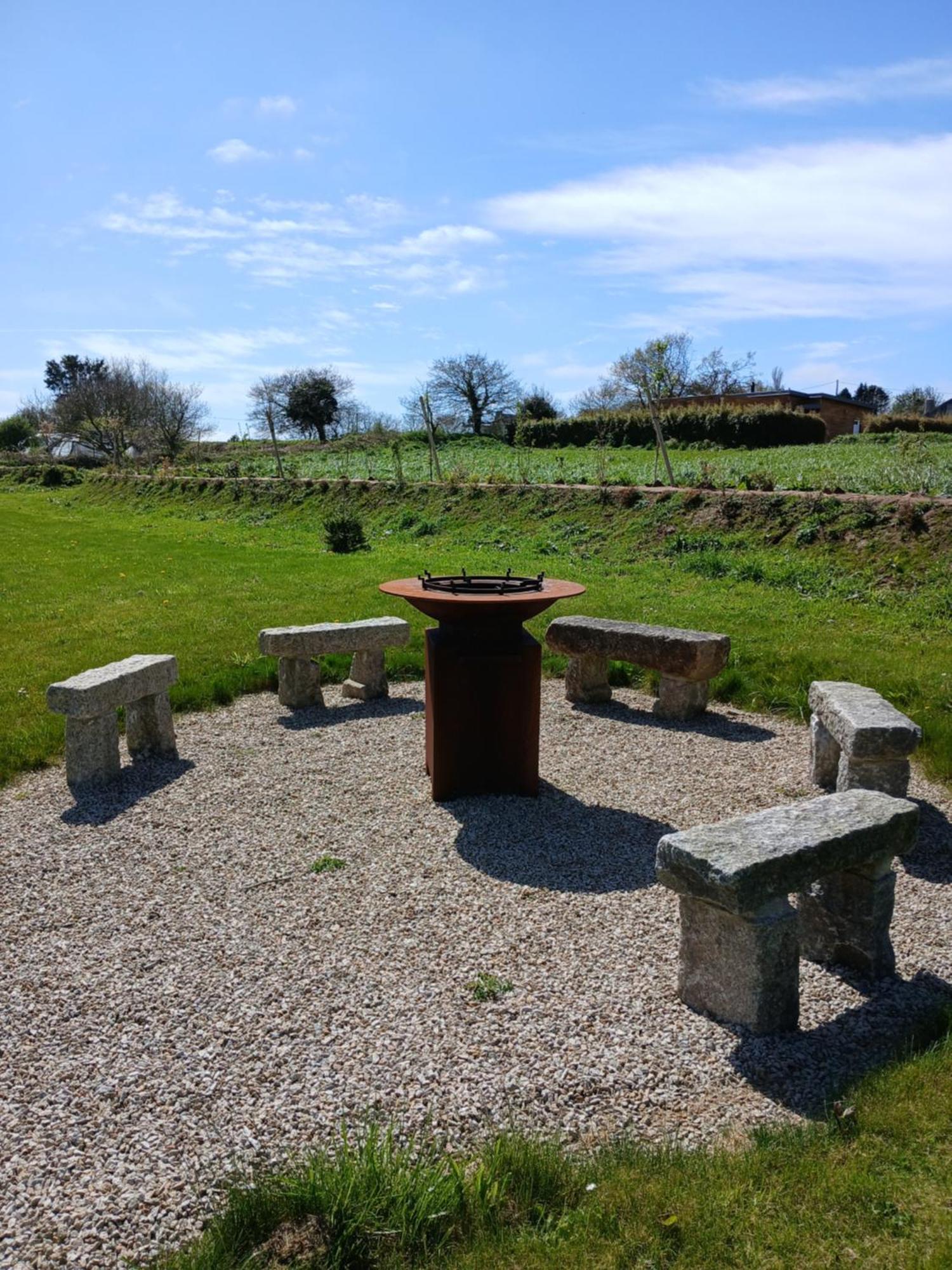 Au Dolmen De Kerhus "Toppen" Saint-Vougay Extérieur photo